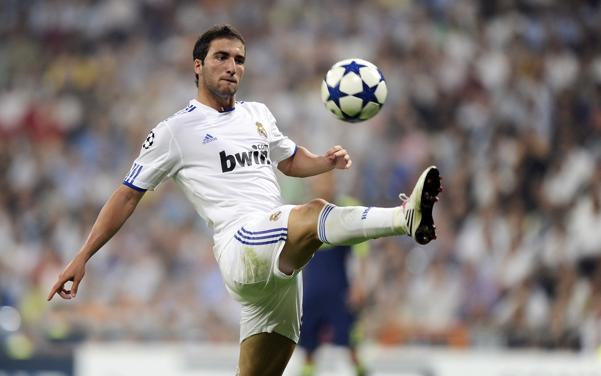 开云官网-世界杯经典战役：永恒的足球瞬间！，最经典的一场世界杯足球比赛