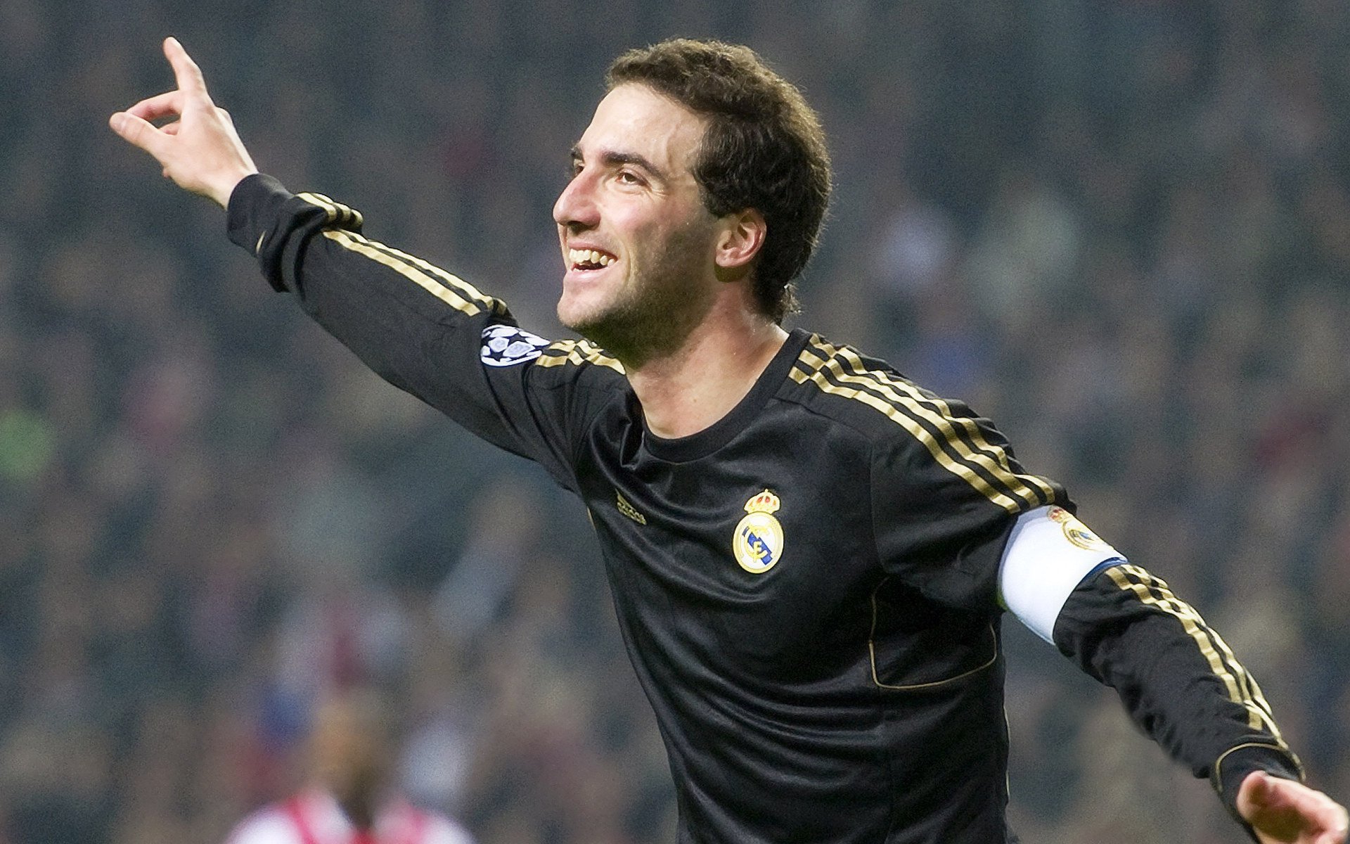 开云体育平台-职业俱乐部鼓励球员参与公益增强社会影响力，业余球队赞助方案